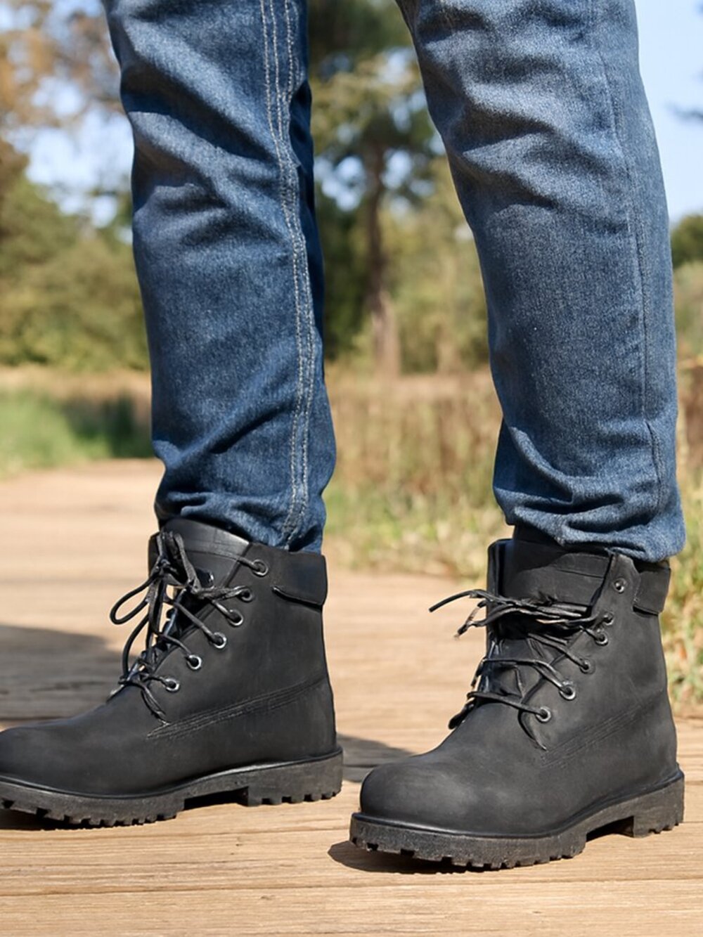 Timberland Premium 6-Inch Waterproof Boots in Black Nubuck Size 6